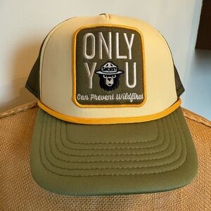 Smokey Bear Trucker Hat Only You Can Prevent Wildfires NWT